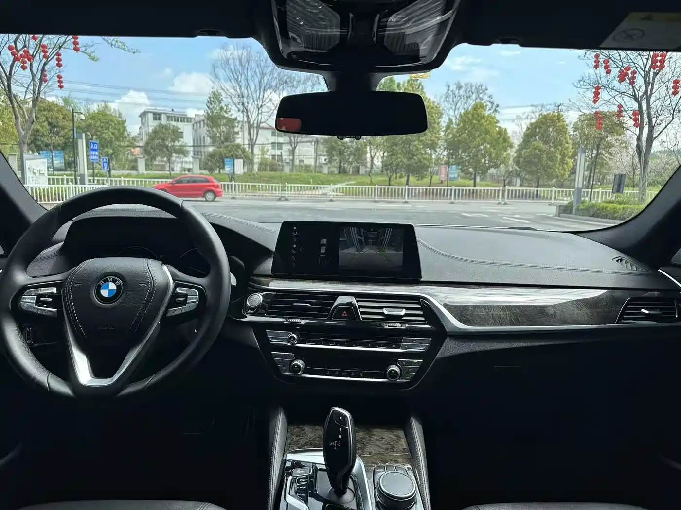 BMW 5 Series 2018 525Li M Sport Package фото 9