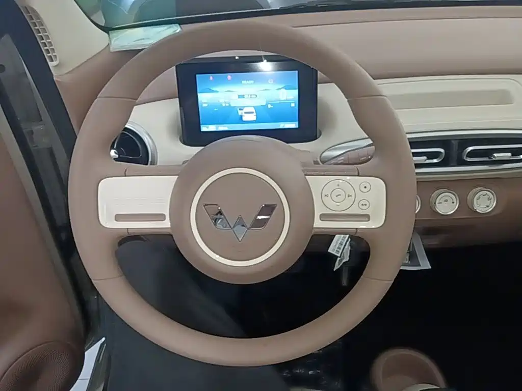 Wuling Motors Hongguang MINIEV 2026 2025 4-Door Advanced