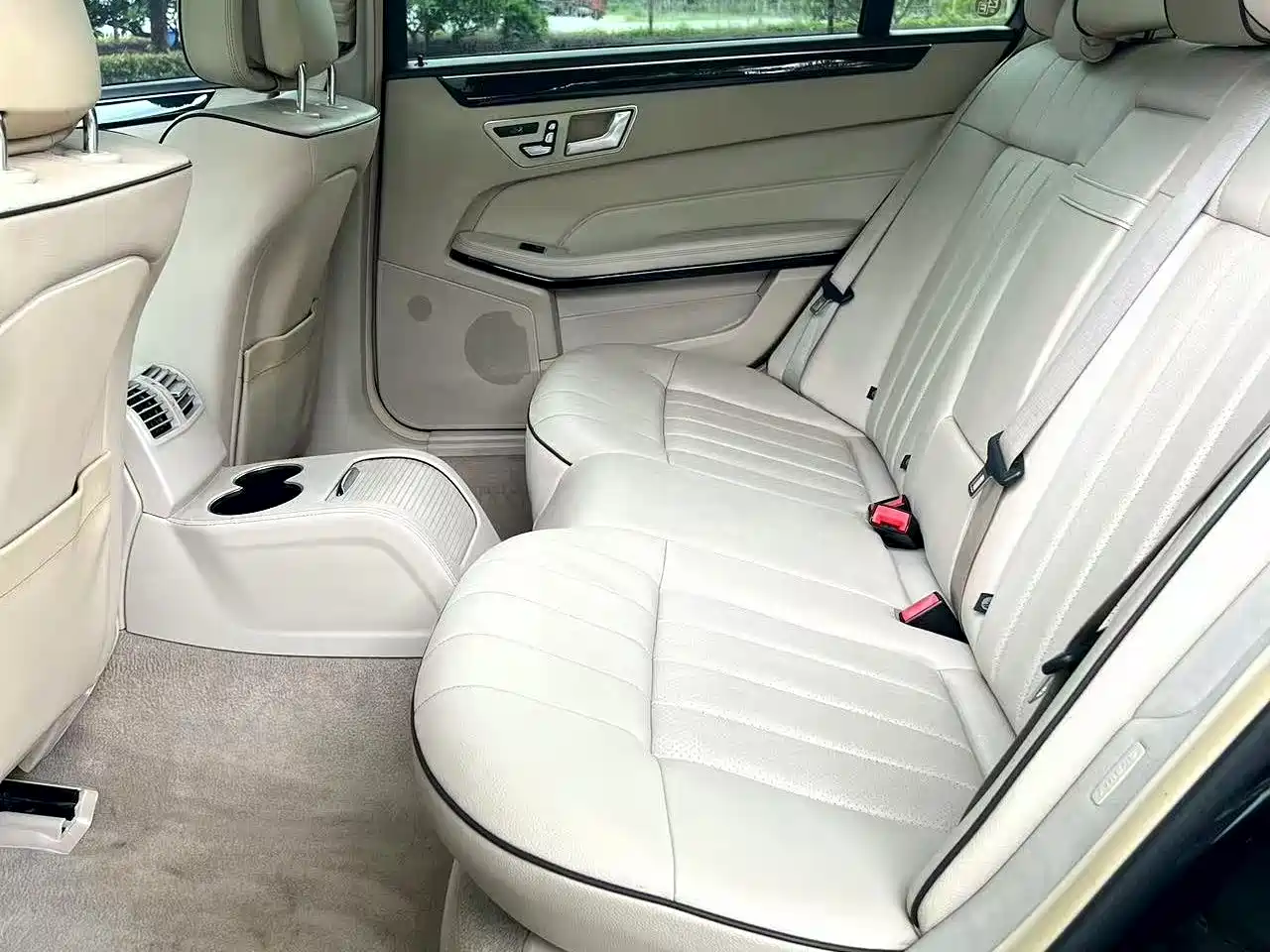 Mercedes-Benz E-Class 2015 Facelift E 260 L Sport фото 9