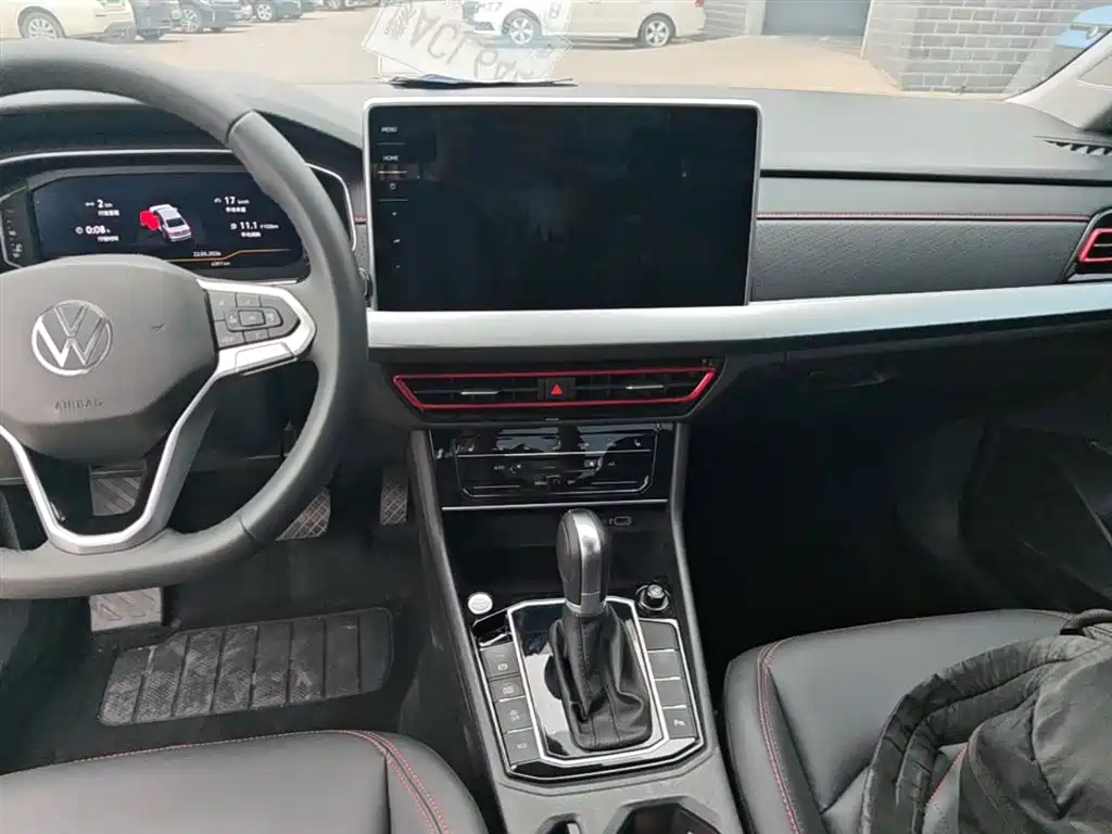 Volkswagen Lavida 2024 Model 300TSI DSG Starlight Leading Edition фото 13
