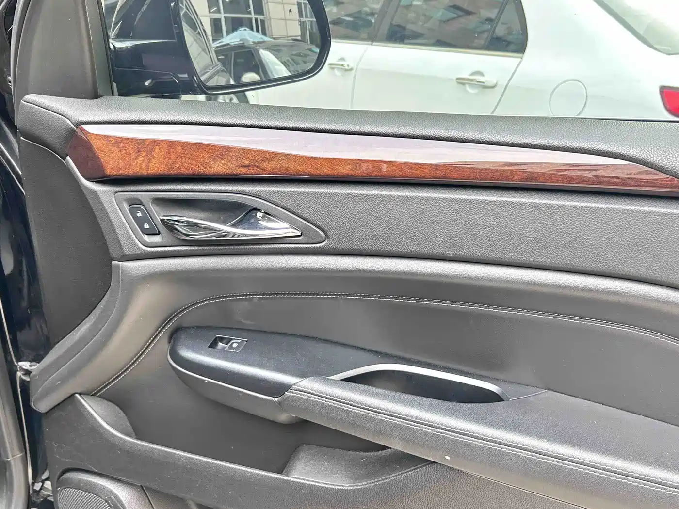 Cadillac SRX 2015 3.0L Elite фото 16