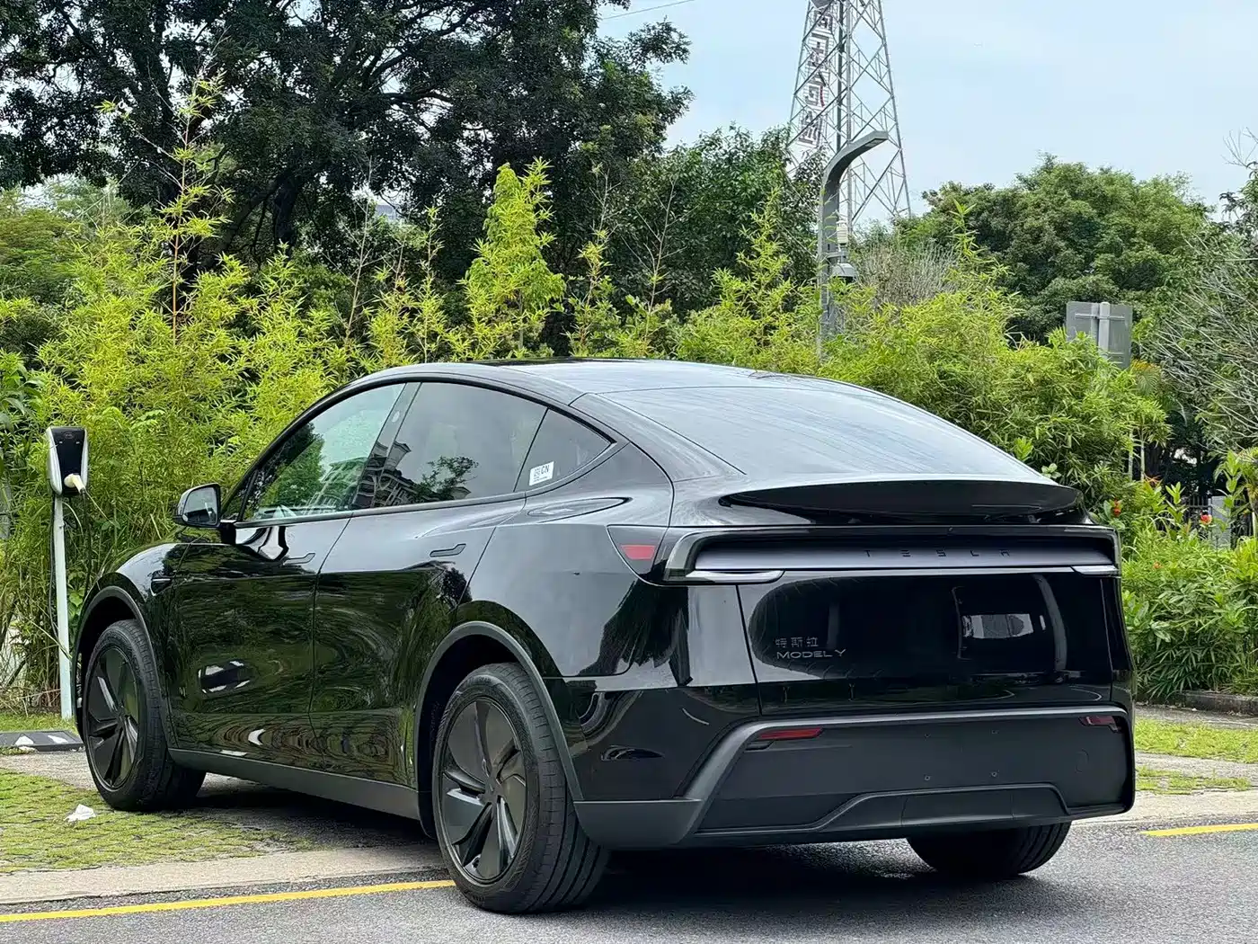 Tesla Model Y 2026 2026 Rear-Wheel Drive