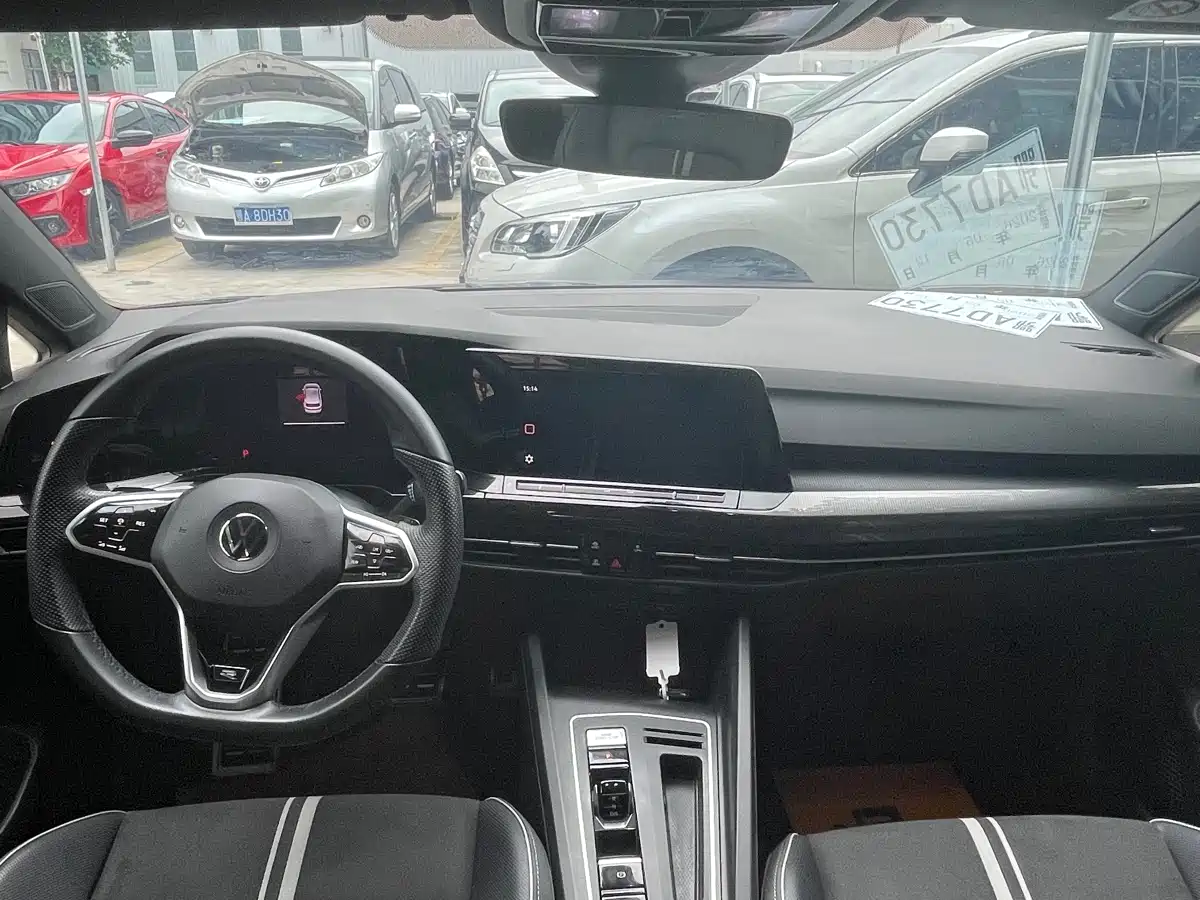 Volkswagen Golf 2021 280TSI DSG R-Line фото 6