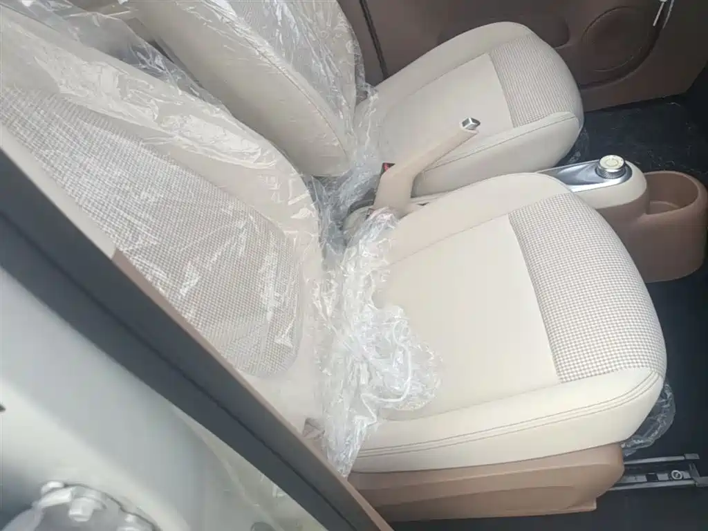 Wuling Motors Hongguang MINIEV 2026 2025 4-Door Advanced