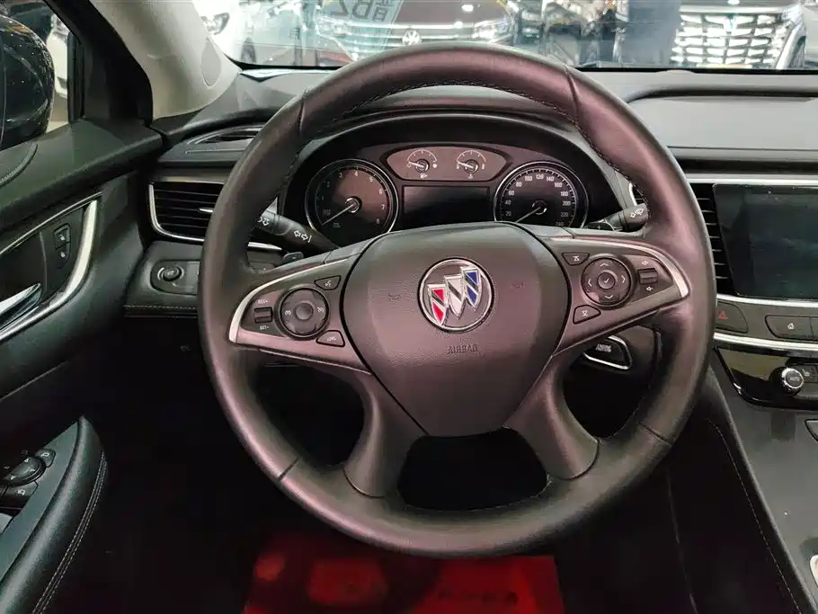 Buick LaCrosse 2022 652T Luxury фото 15