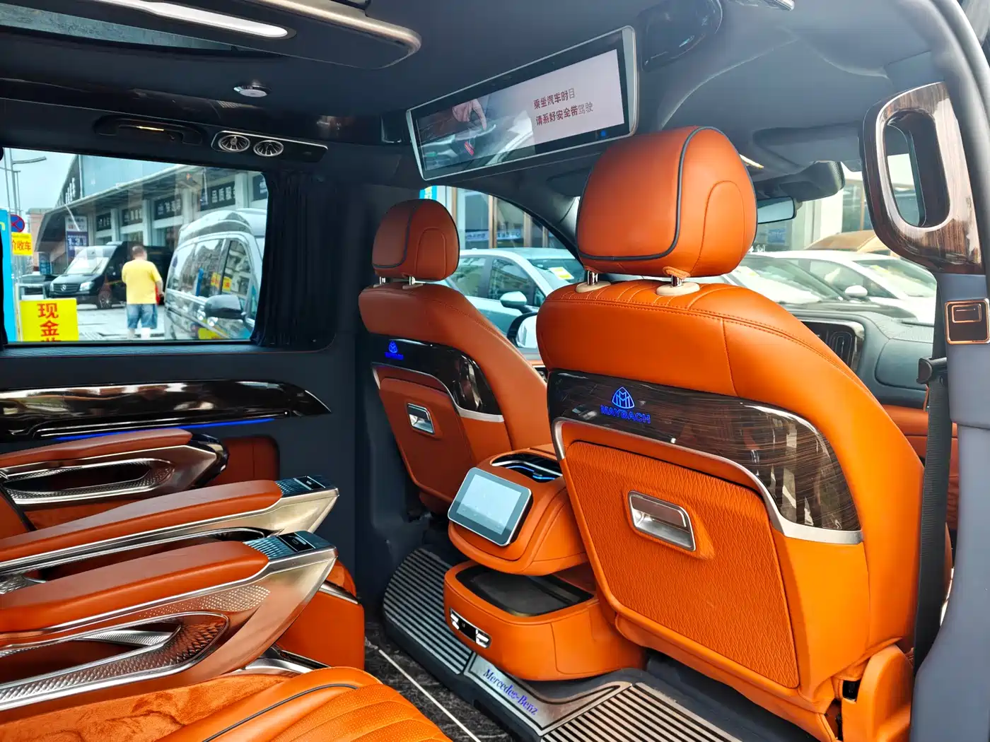 Mercedes-Benz Vito 2024 2.0T Elite Edition 7-Seater фото 11
