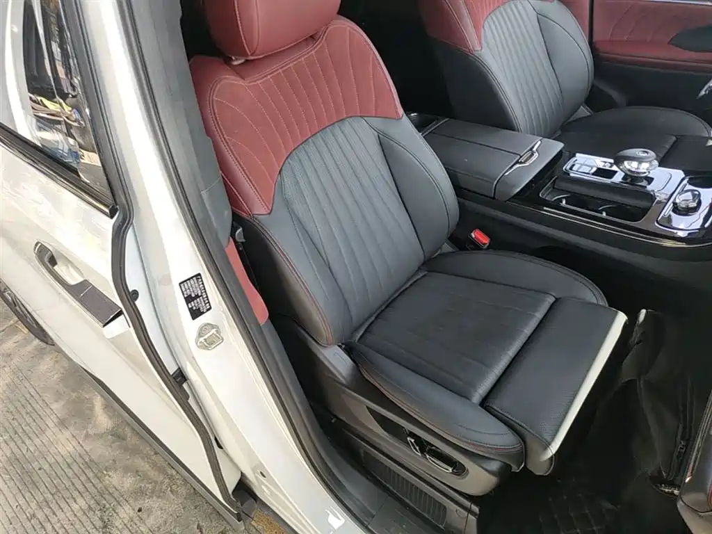 GAC Trumpchi Trumpchi M8 2025 Model Master Series Super Hybrid Edition фото 25