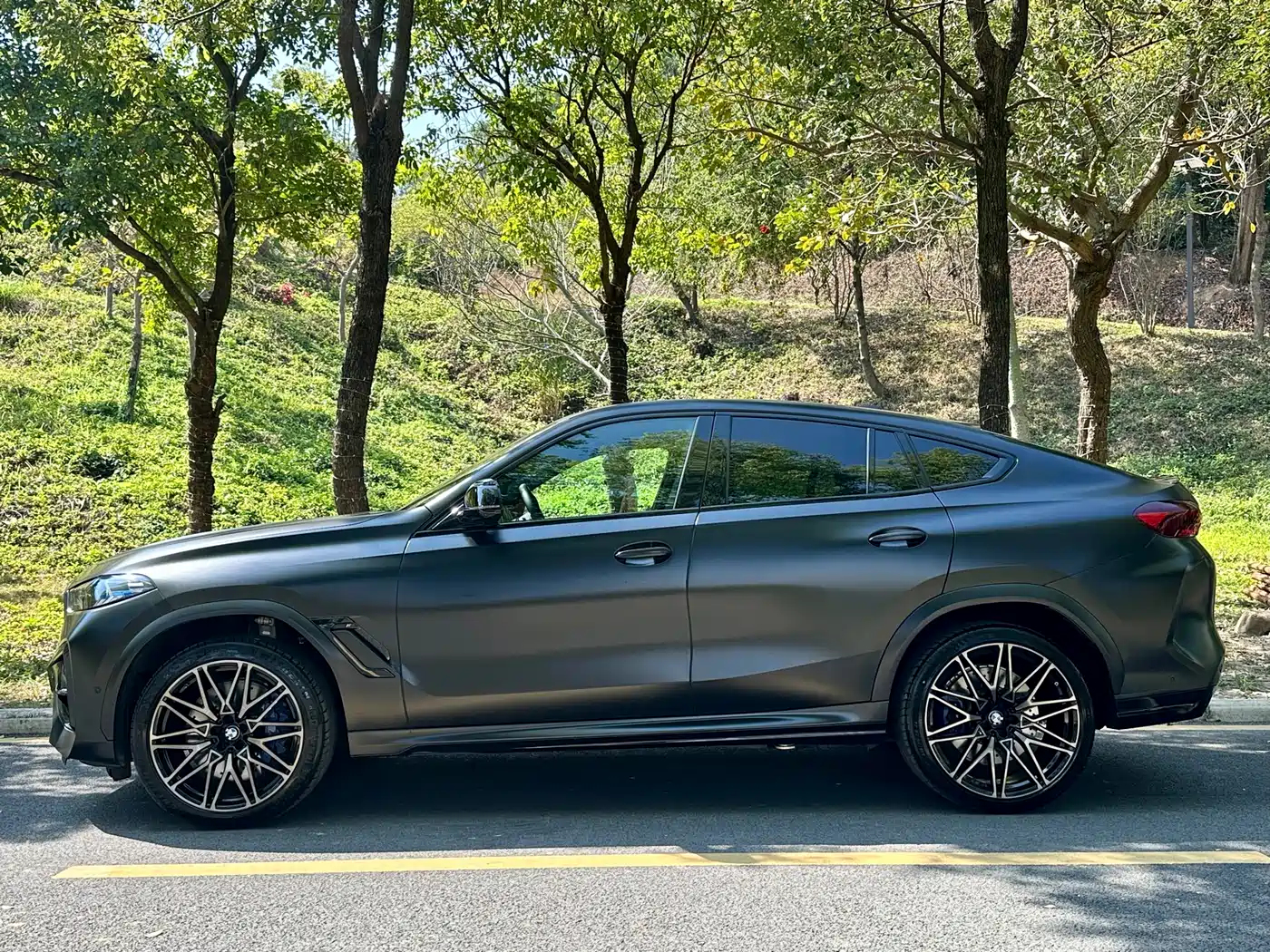 BMW X6 M 2023 Model X6 M Thunder Edition фото 5