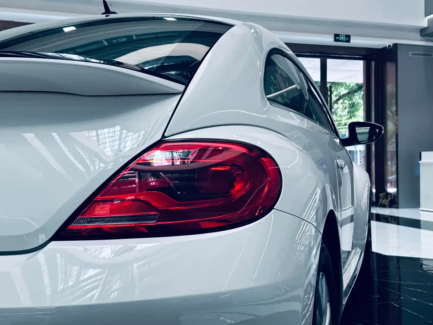Volkswagen Beetle 2014 1.4TSI Fashion Edition фото 9
