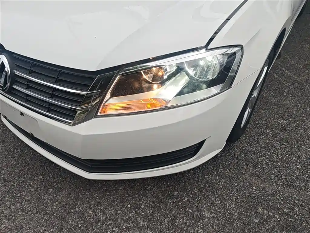 Volkswagen Lavida 2017 1.6L Automatic Comfort Edition фото 24