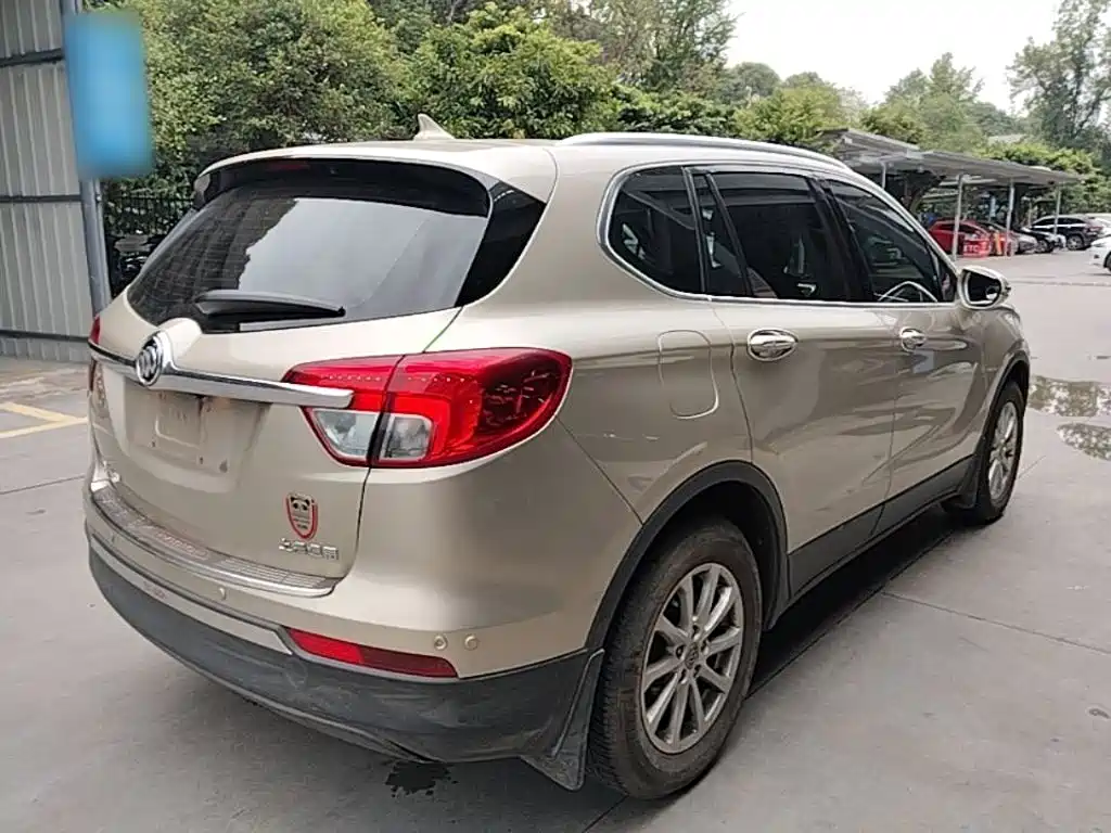 Photo 7 - Buick Envision Plus