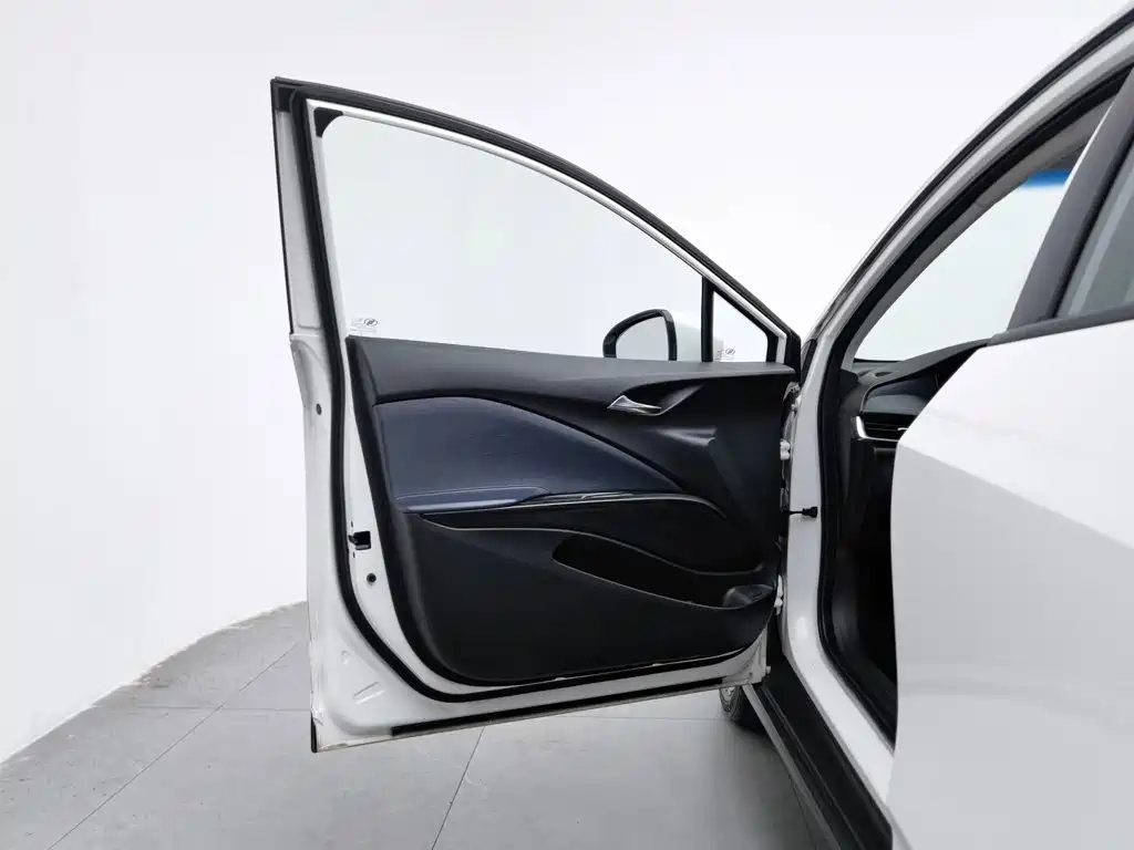 Buick Velite 6 2019 2019 Connected Fashion Edition