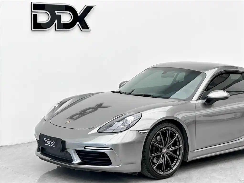 Porsche 718 2016 Cayman 2.0T фото 3