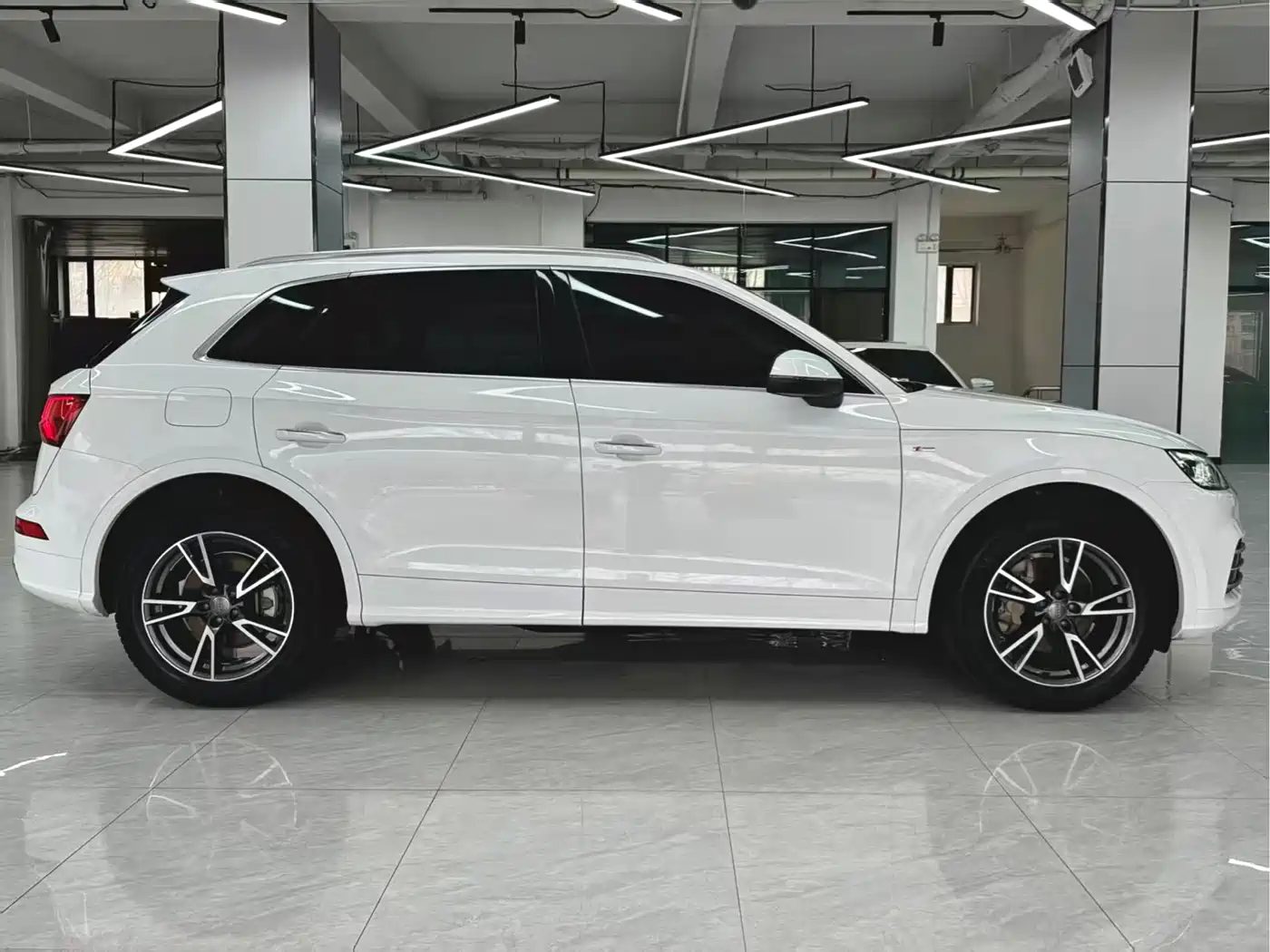 Audi Q5L 2018 45 TFSI Exclusive Fashion (China V) фото 2
