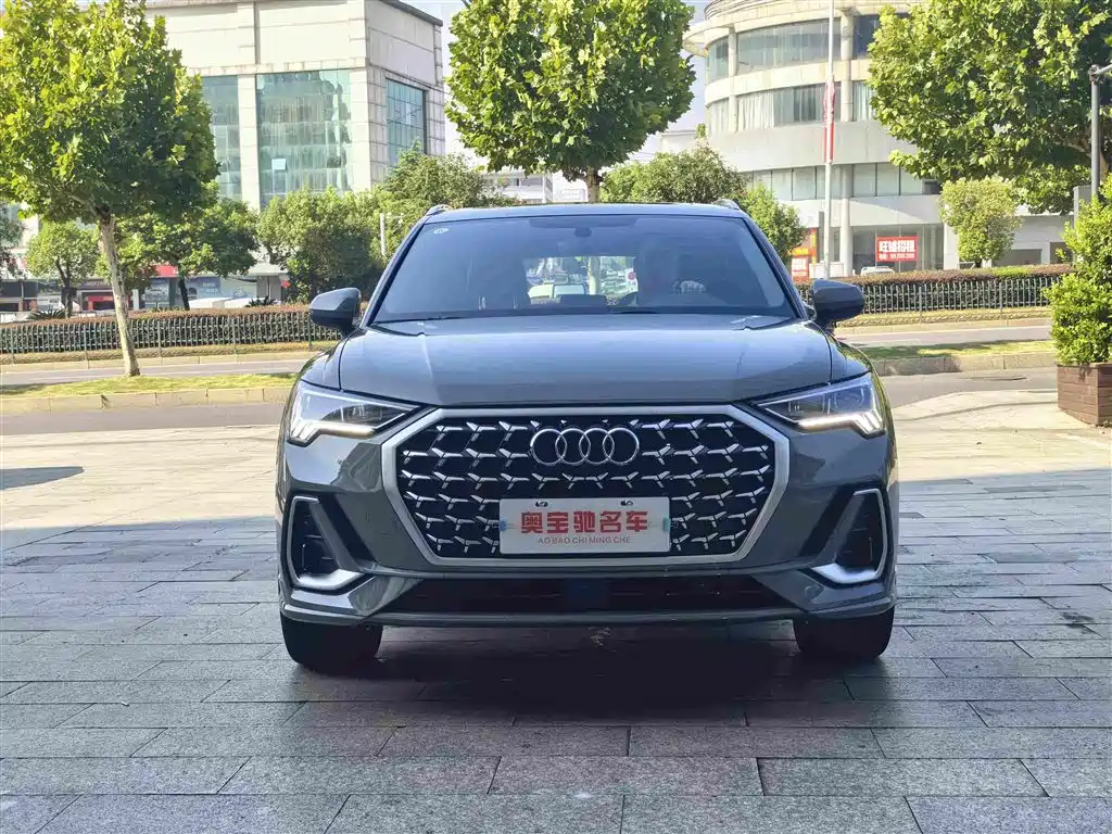 Audi Q3 2024 2024 35 TFSI Fashion Sport
