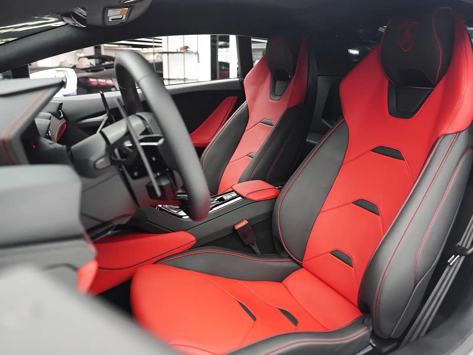Фото 7 - Lamborghini Huracán