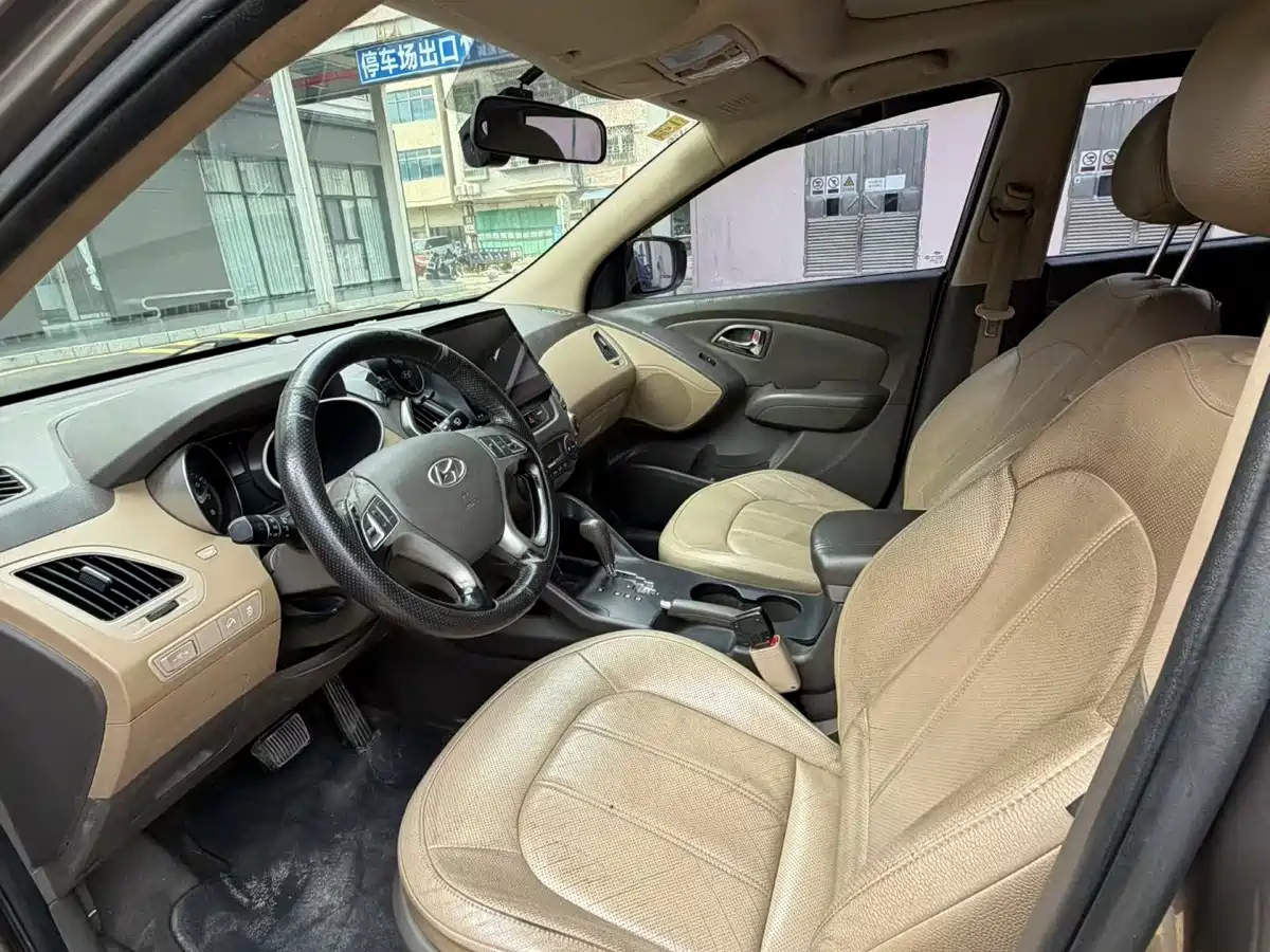 Hyundai Beijing Hyundai ix35 2012 2.0L Automatic 2WD GLS Elite фото 4