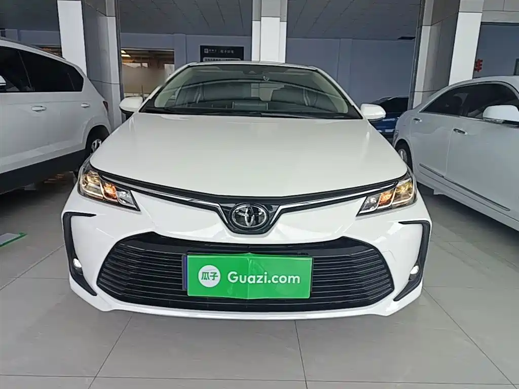 Toyota Corolla 2019 1.2T S-CVT GL-i Elite Edition фото 3