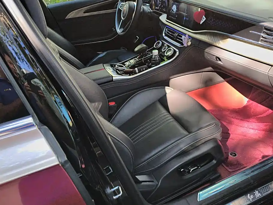 Hongqi H9 2020 2020 2.0T Smart Connection Qi Chang Edition
