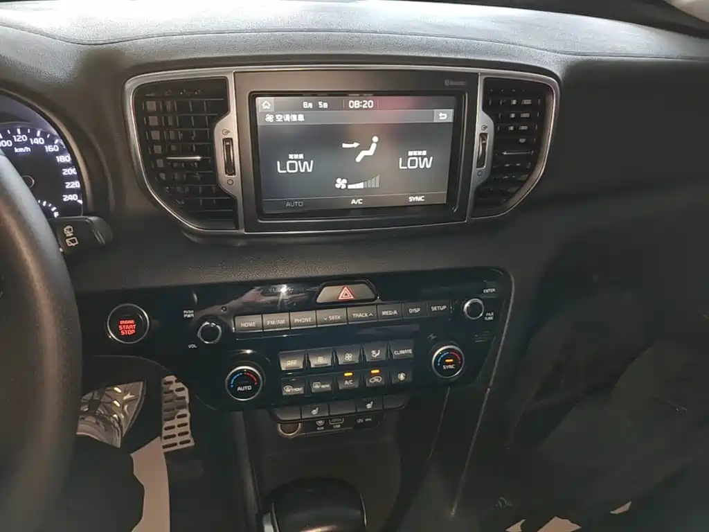 Kia KX5 2018 2017 1.6T Automatic 2WD 15th Anniversary Special DLX