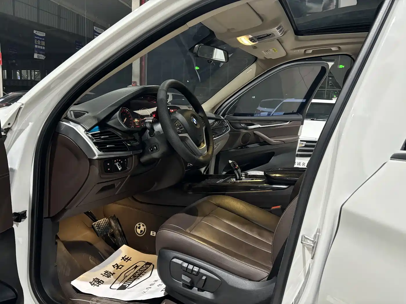 BMW X5 (Import) 2018 xDrive28i фото 8
