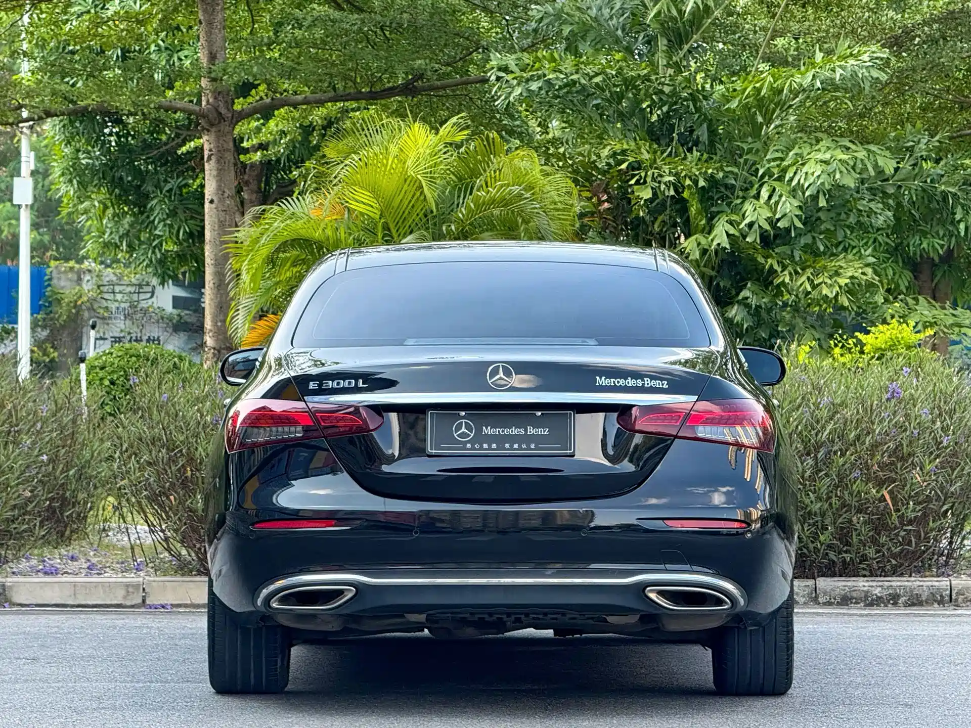 Фото 5 - Mercedes-Benz E-Class