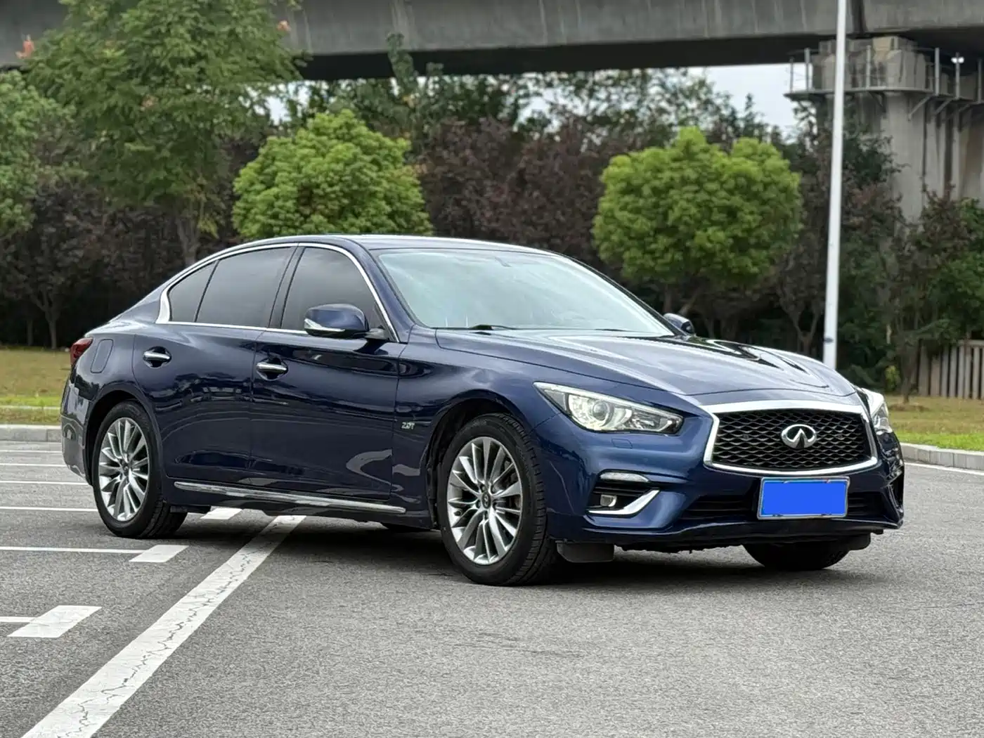 Infiniti Q50L 2019 2018 2.0T Leisure Edition (China VI)