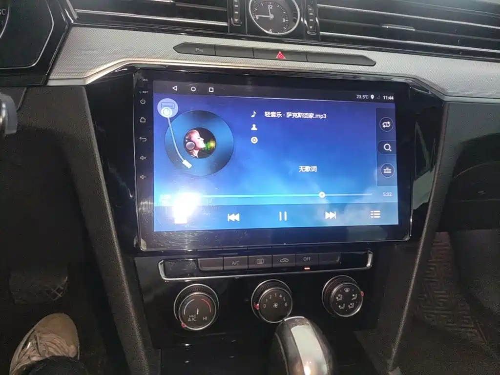 Volkswagen Magotan 2018 330TSI DSG Leading фото 13
