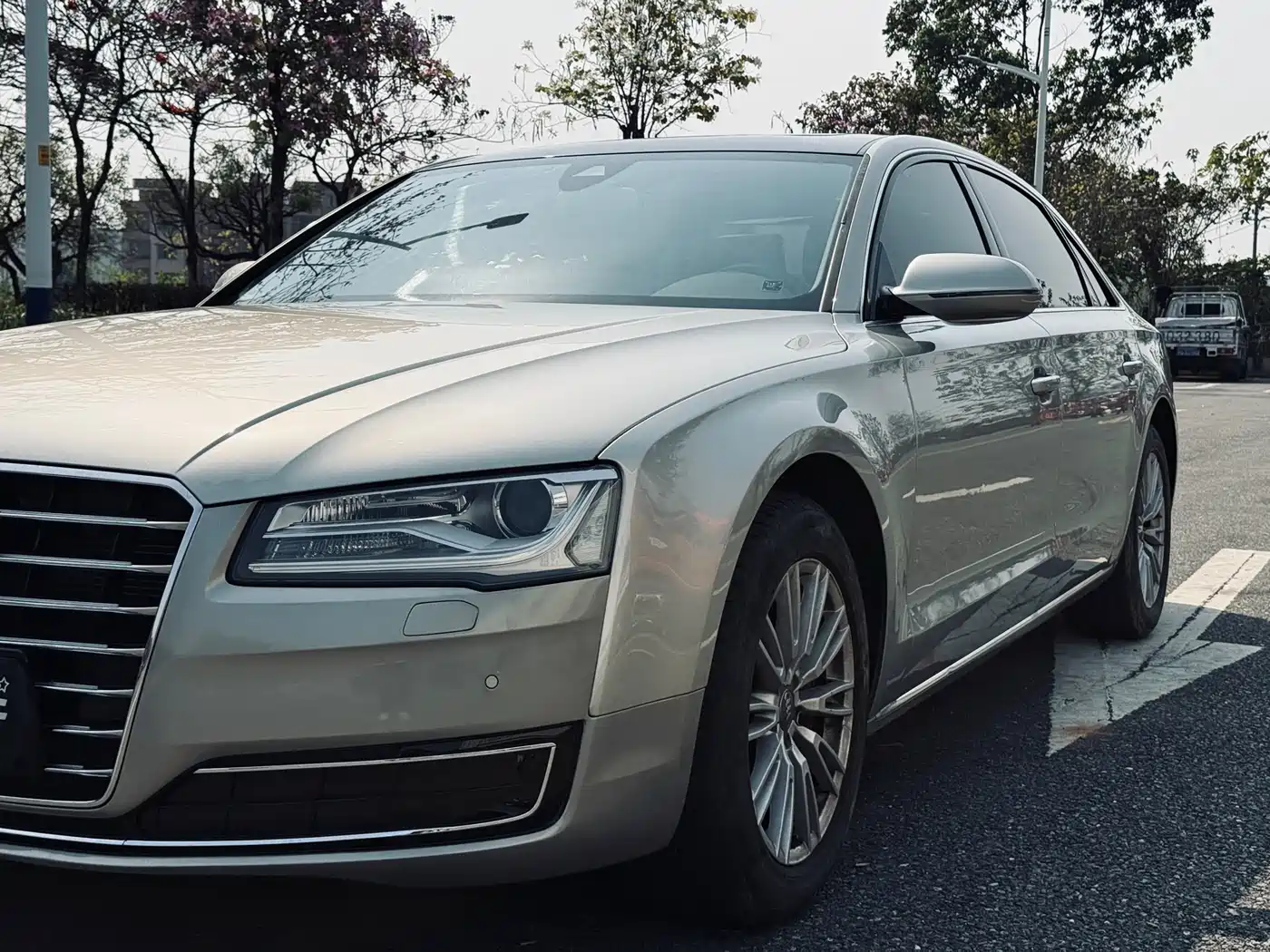 Audi A8 2014 A8L 45 TFSI quattro Comfort фото 13