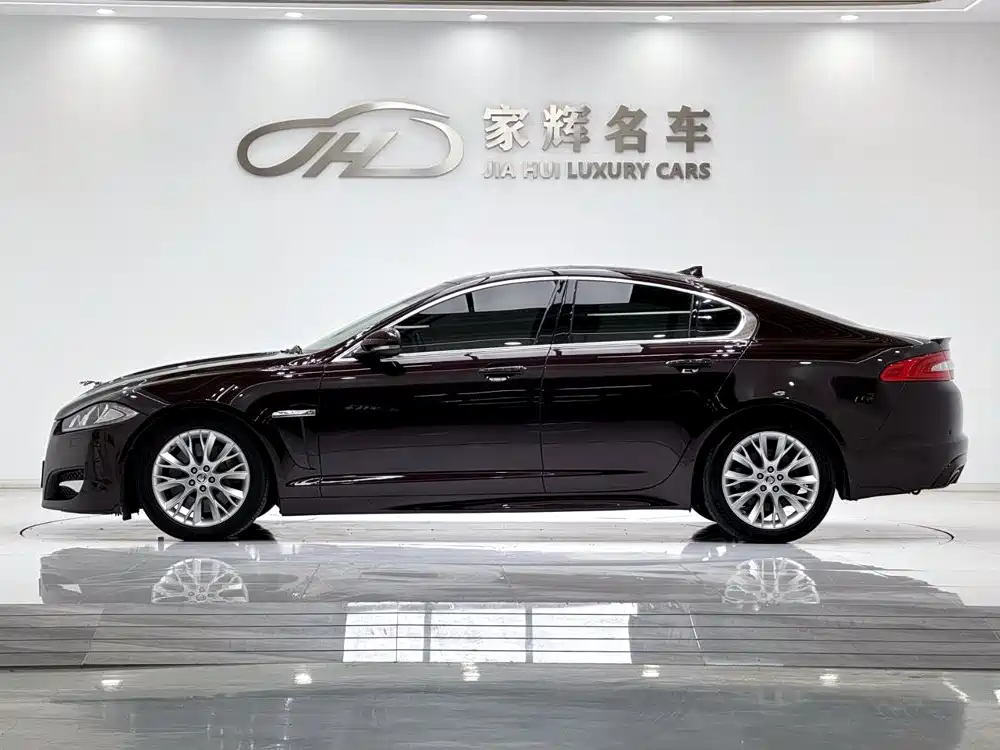 Фото 4 - Jaguar XF