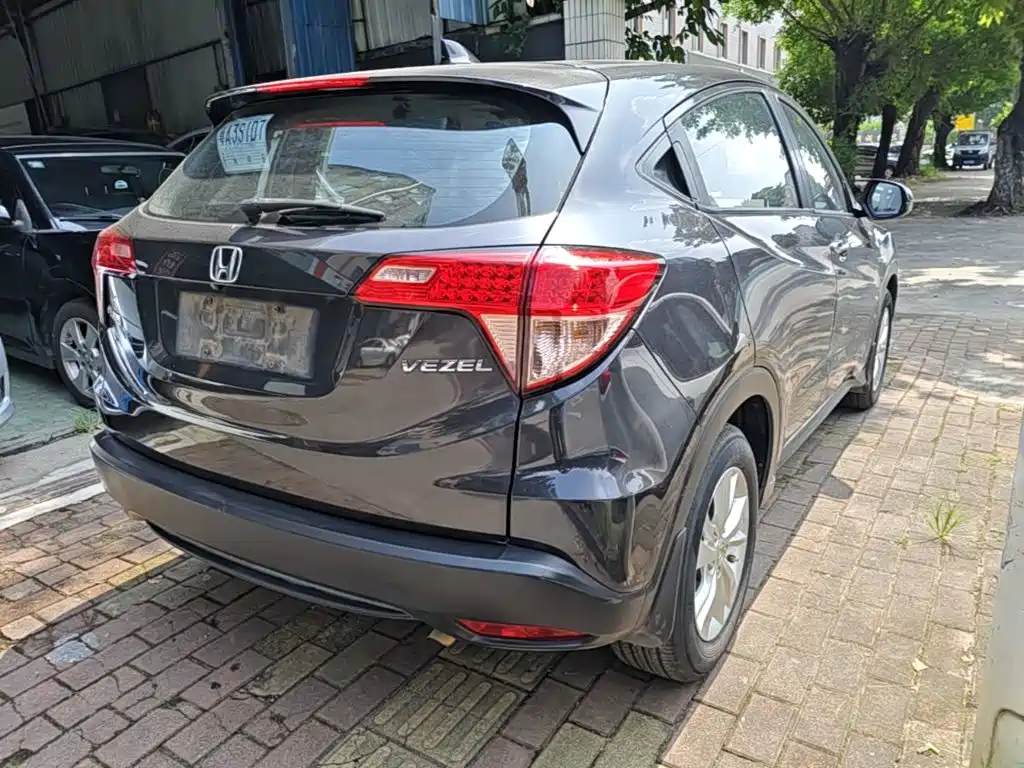 Photo 7 - Honda Vezel