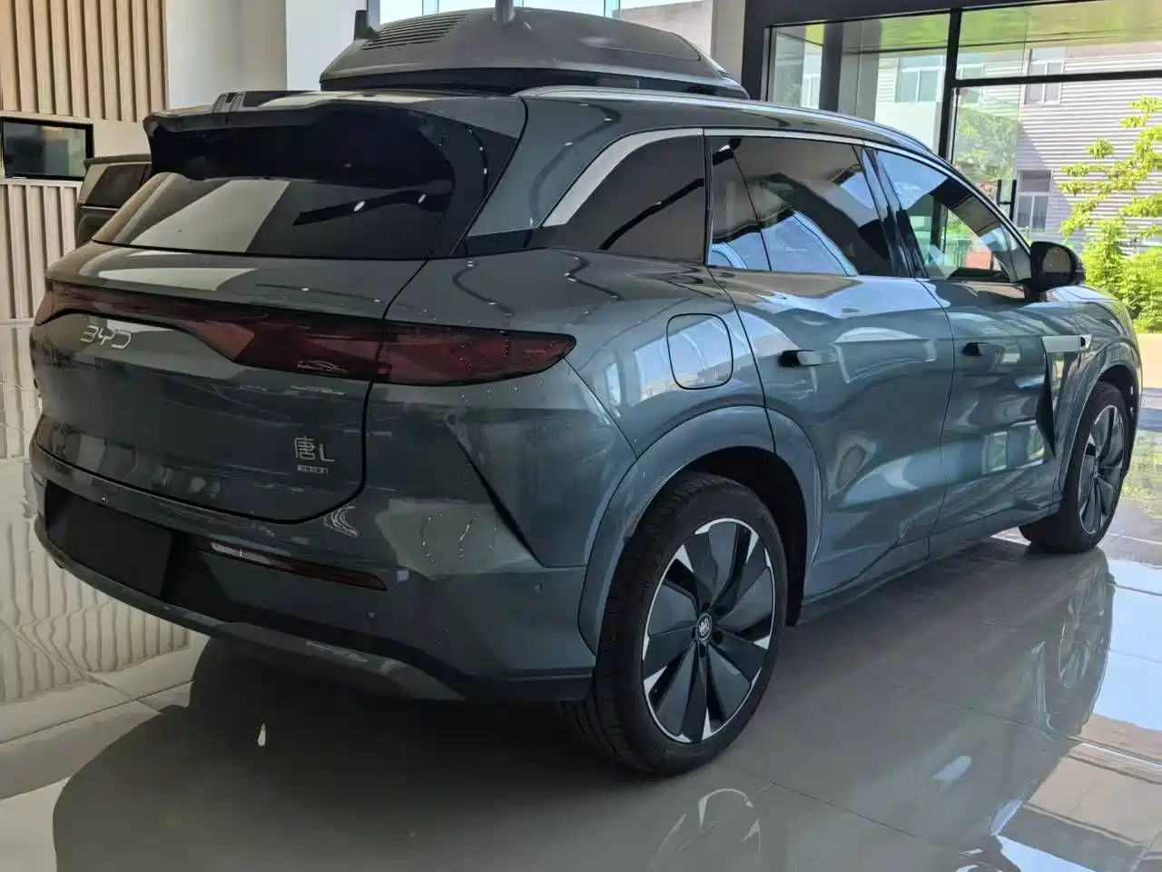 Фото 8 - BYD Tang L
