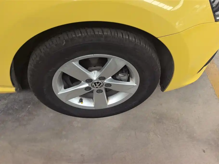Volkswagen Polo 2016 1.4L Automatic Trend фото 6