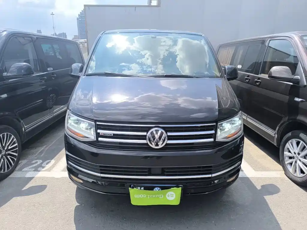 Volkswagen Multivan 2018 2018 2.0TSI 4WD Premium Edition 7-Seater