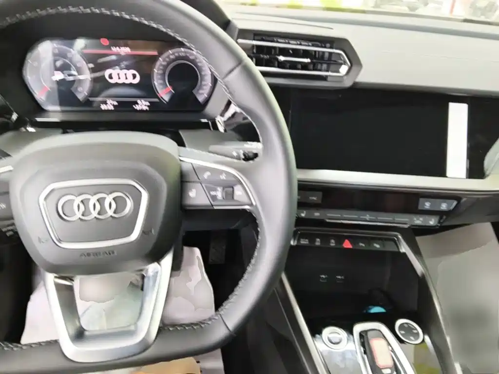 Фото 10 - Audi A3