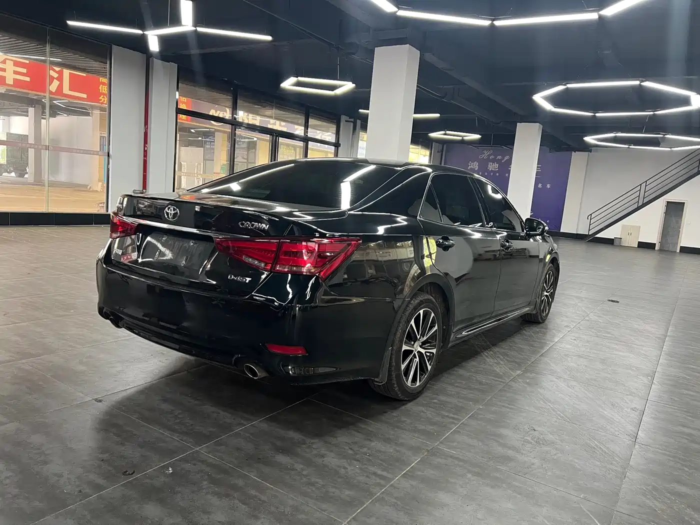 Toyota Crown 2018 2.0T Fashion Edition фото 9