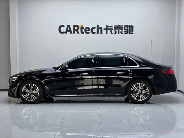 Mercedes-Benz E-Class 2025 E 260 L Sport — фото 5