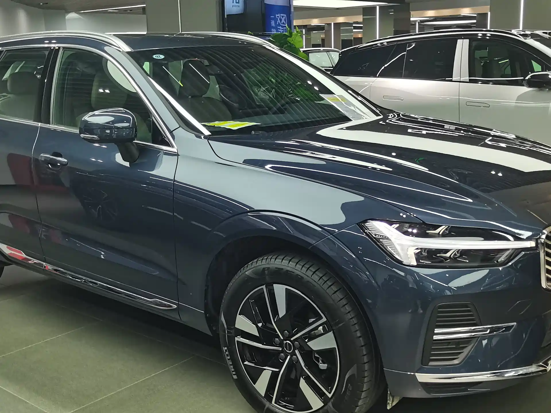 Фото 5 - Volvo XC60