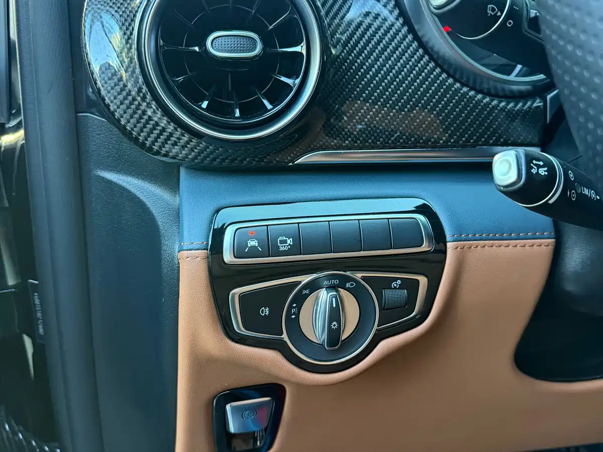 Mercedes-Benz V-Class 2022 V 260 L Long Wheelbase Luxury Edition фото 7