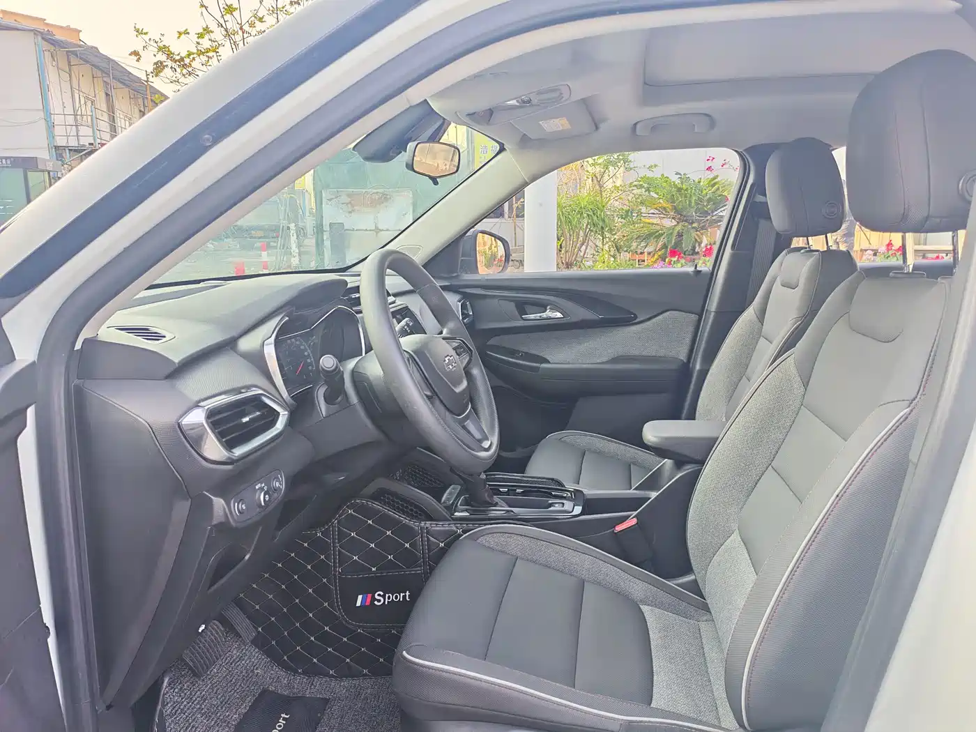 Chevrolet Trailblazer 2019 435T Redline CVT FWD Sport Edition (China VI) фото 4