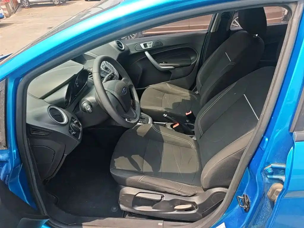 Ford Fiesta 2015 2013 Hatchback 1.5L Automatic Fashion