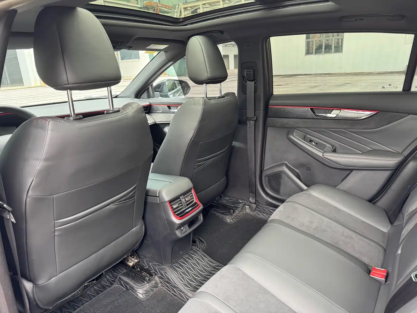 DONGFENG YI HYUN MAX