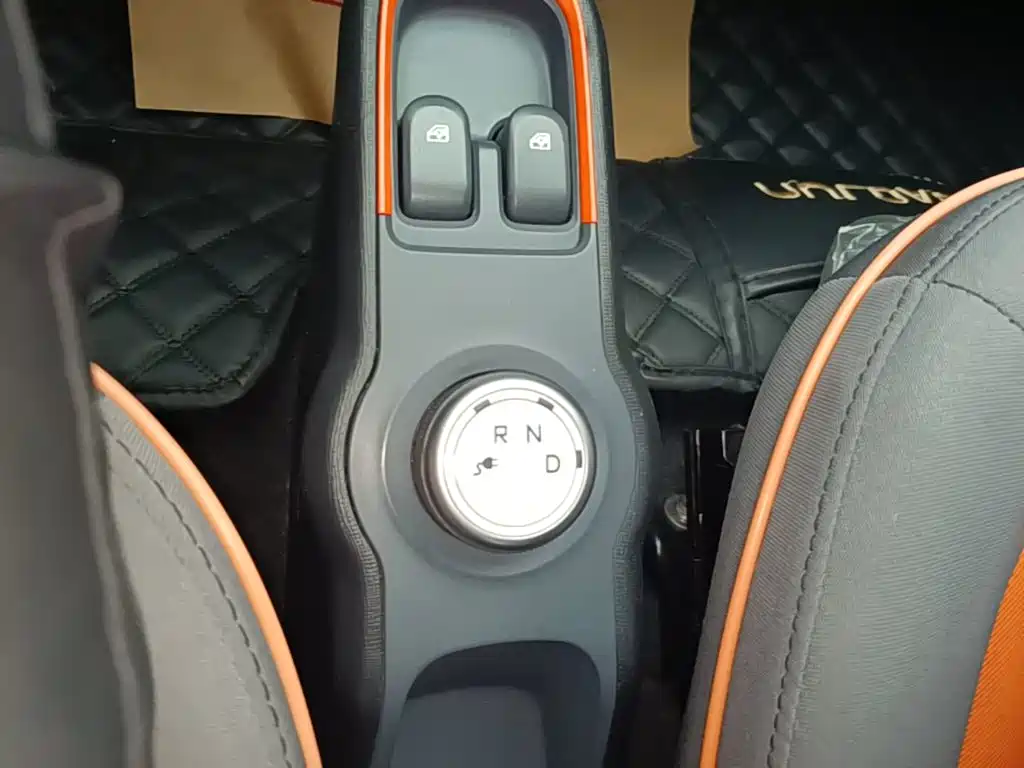 Baojun E100 2020 2019 250KM Smart Edition