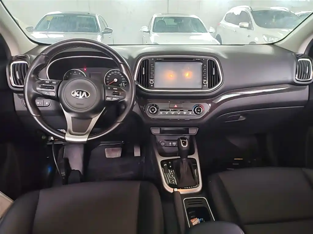 Kia KX3 Smart Run 2015 1.6L Automatic 2WD DLX фото 10