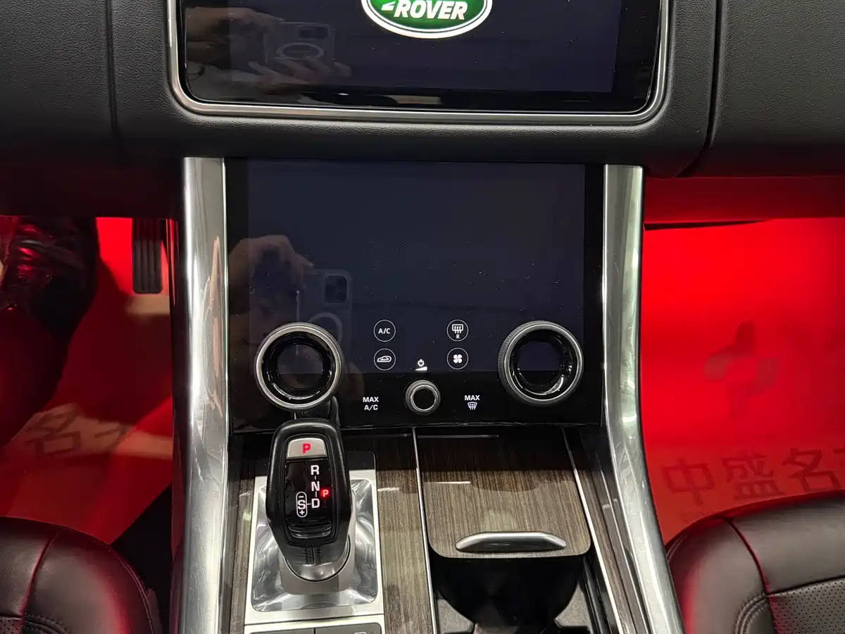 Land Rover Range Rover Sport PHEV 2019 P400e HSE фото 26