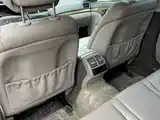 Photo 22 - Mercedes-Benz E-Class