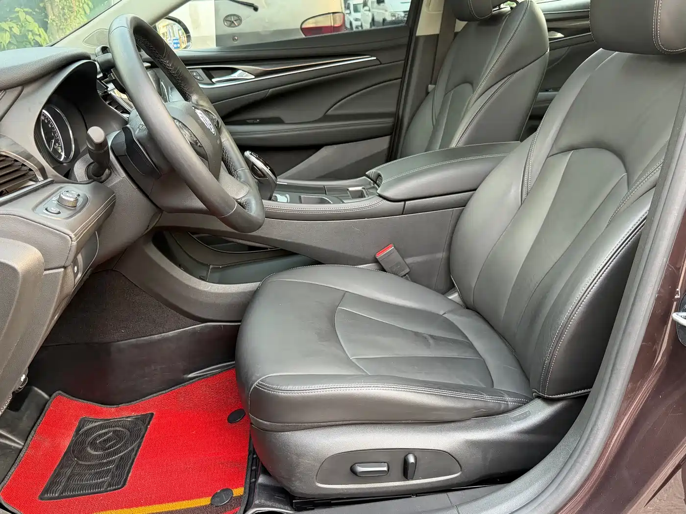 Buick LaCrosse 2016 Facelift 28T Elite фото 9