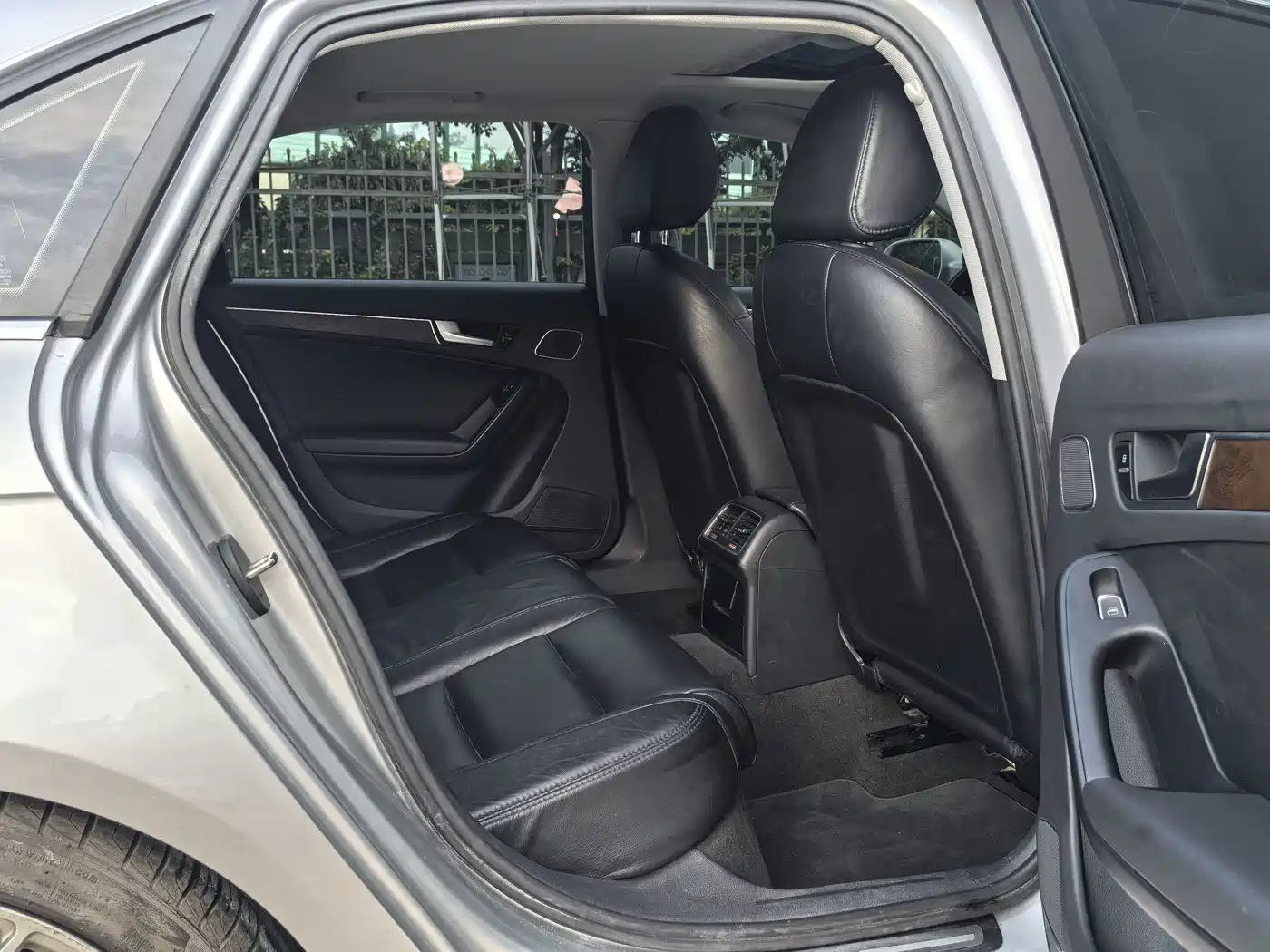 Audi A4L 2015 45 TFSI quattro Individual Sport фото 13