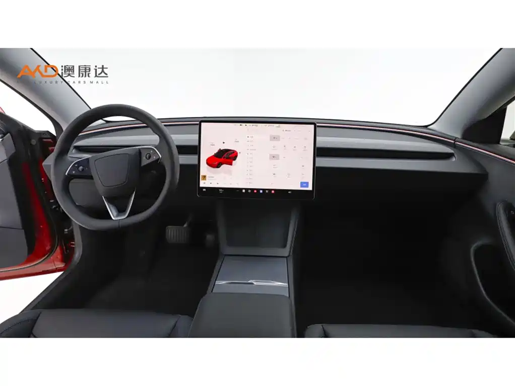 Фото 10 - Tesla Model 3
