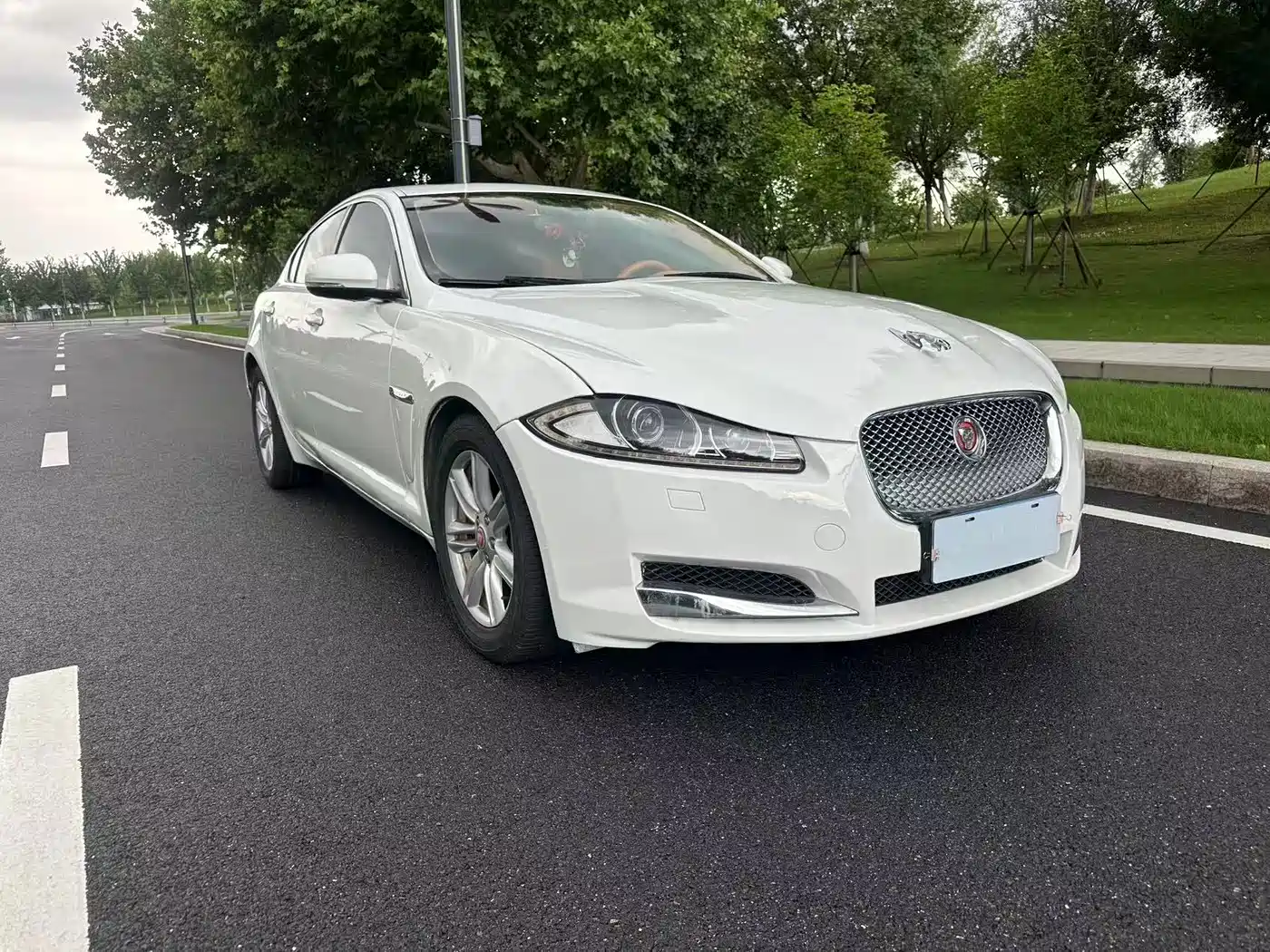 Jaguar XF 2014 2014 XF 2.0T Elegance Edition